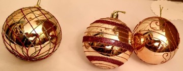 Ach140057 zilverkleurige met rode lijnen onbreekbare ballen 2 assorti