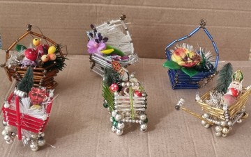 Ack2249231 oude gekleurde gablonzers