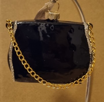 Igo6476722 zwart laktasje hangend achterzijde