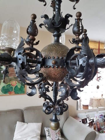 Kroonluchter detail bal