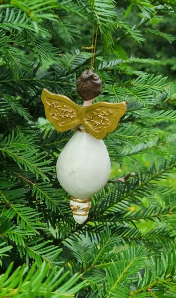 Me240899 2 engelen hangend taps aflopend 1 met bruin haar