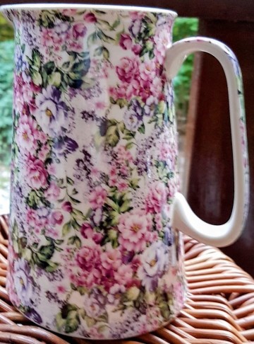 Mk183417 kan roze en paarse diverse bloemen